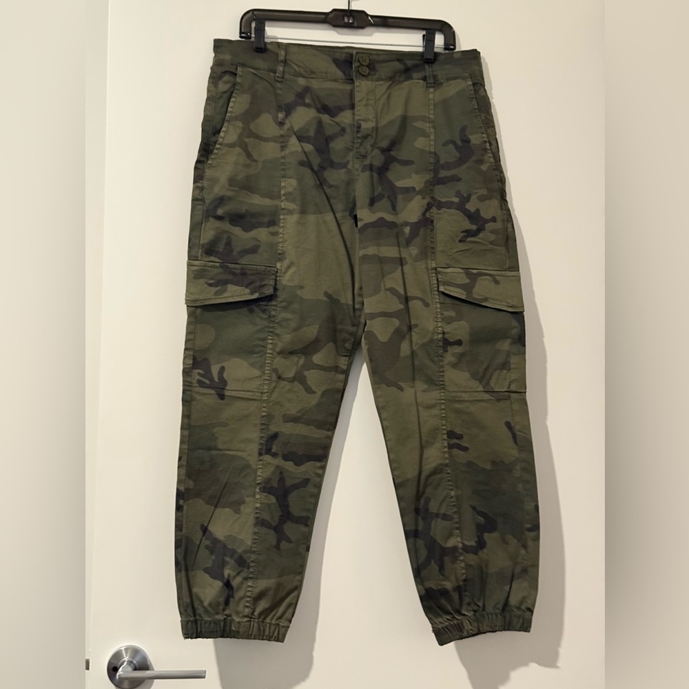 Sanctuary Women's Camouflage Ankle Pants